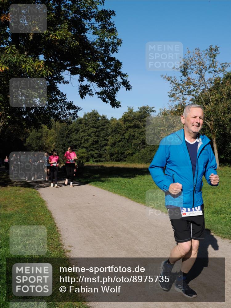 28.09.2025 - 33. Volkslauf durch das schöne Alstertal Fabian Wolf http://msf.ph/oto/8975735 28.09.2025 10:37:37 Laufen  meine-sportfotos.de