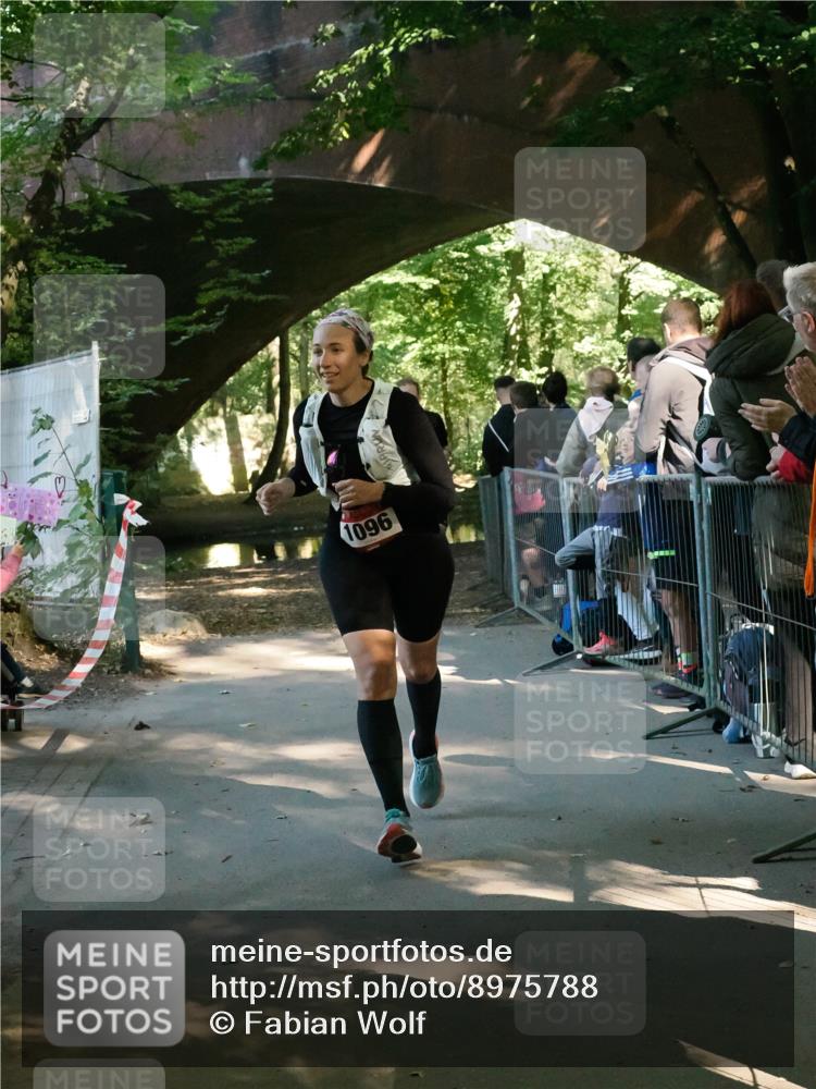 28.09.2025 - 33. Volkslauf durch das schöne Alstertal Fabian Wolf http://msf.ph/oto/8975788 28.09.2025 12:23:19 Laufen 1096 meine-sportfotos.de