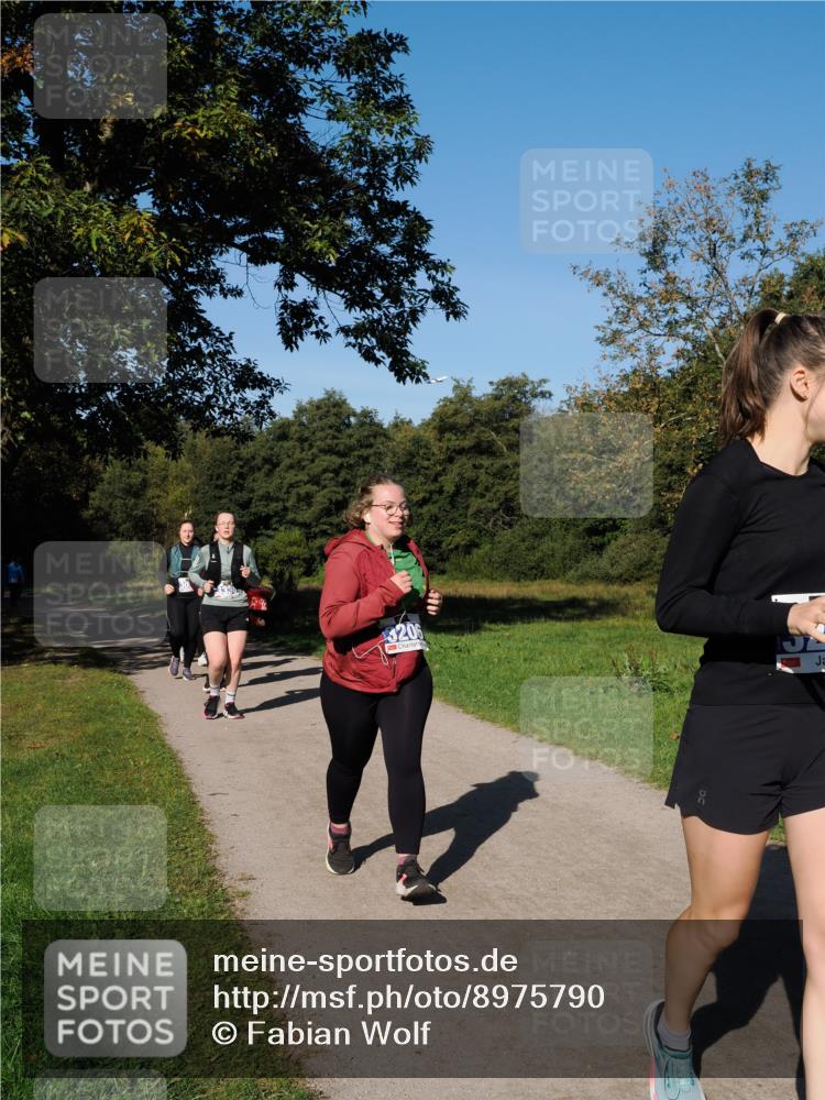 28.09.2025 - 33. Volkslauf durch das schöne Alstertal Fabian Wolf http://msf.ph/oto/8975790 28.09.2025 10:37:51 Laufen 3206 meine-sportfotos.de