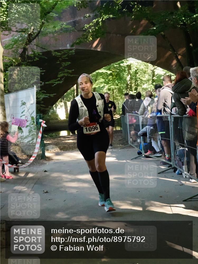 28.09.2025 - 33. Volkslauf durch das schöne Alstertal Fabian Wolf http://msf.ph/oto/8975792 28.09.2025 12:23:20 Laufen 1096 meine-sportfotos.de