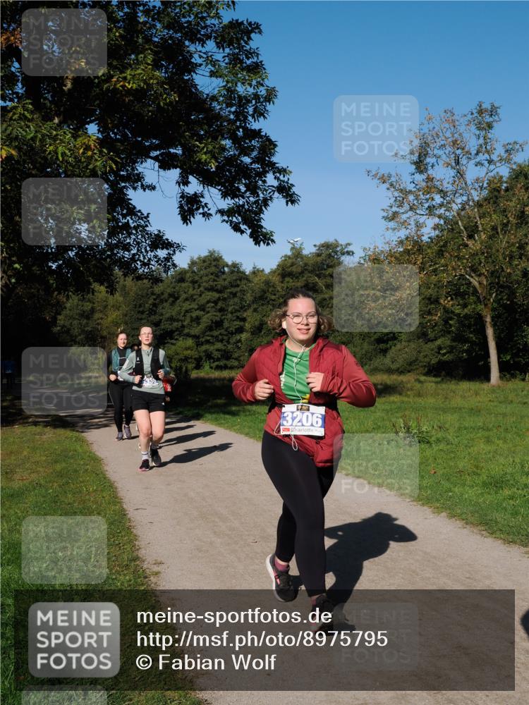 28.09.2025 - 33. Volkslauf durch das schöne Alstertal Fabian Wolf http://msf.ph/oto/8975795 28.09.2025 10:37:51 Laufen 3206 meine-sportfotos.de