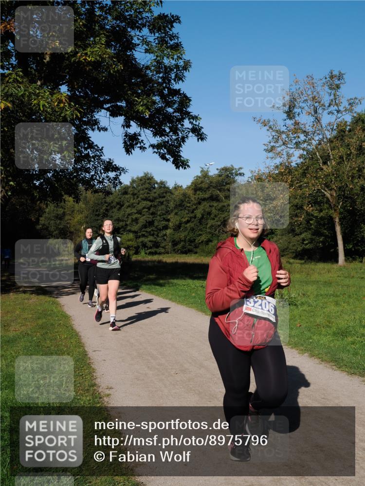 28.09.2025 - 33. Volkslauf durch das schöne Alstertal Fabian Wolf http://msf.ph/oto/8975796 28.09.2025 10:37:52 Laufen 3206 meine-sportfotos.de