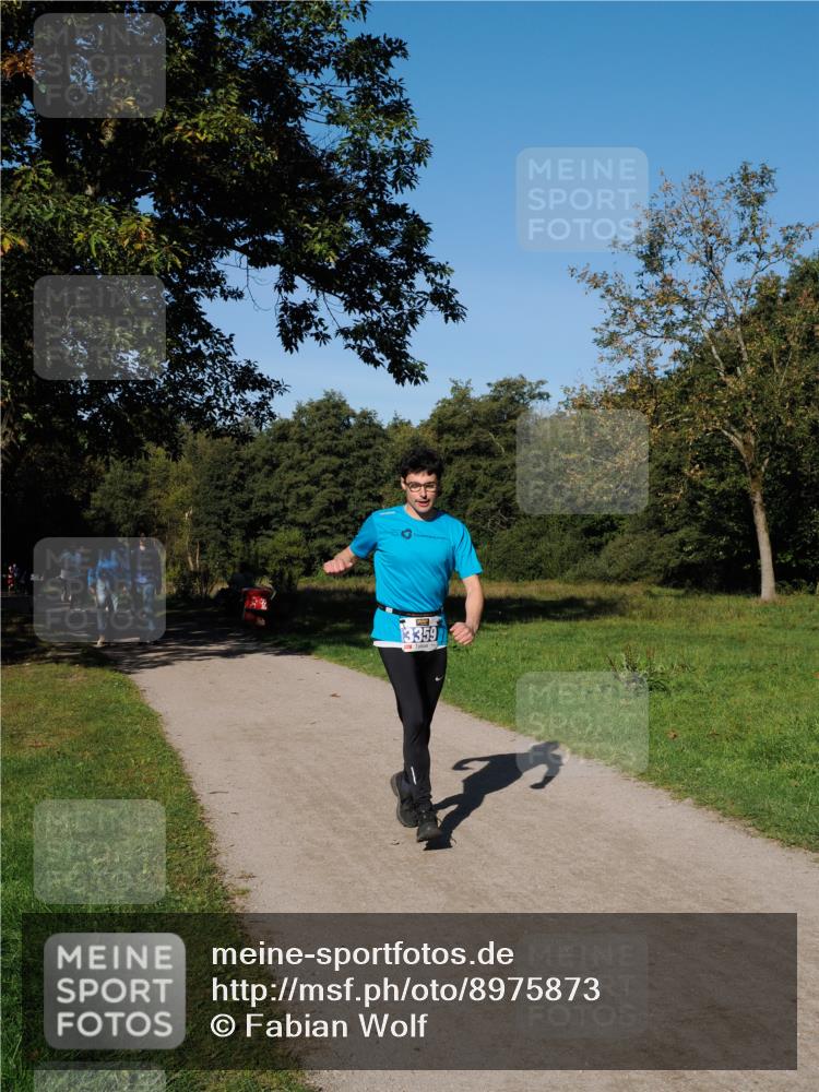 28.09.2025 - 33. Volkslauf durch das schöne Alstertal Fabian Wolf http://msf.ph/oto/8975873 28.09.2025 10:38:16 Laufen 3359 meine-sportfotos.de