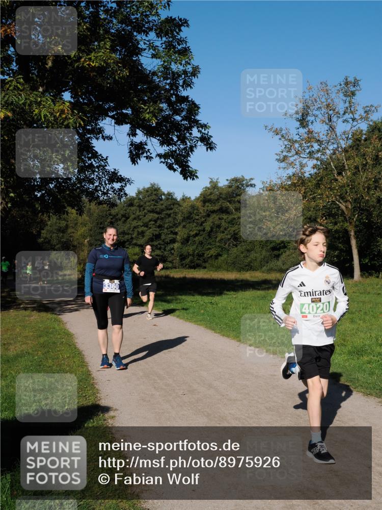 28.09.2025 - 33. Volkslauf durch das schöne Alstertal Fabian Wolf http://msf.ph/oto/8975926 28.09.2025 10:38:30 Laufen 3360, 4020 meine-sportfotos.de