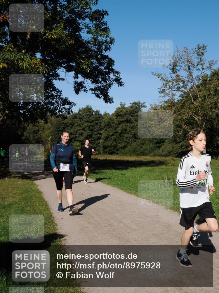 28.09.2025 - 33. Volkslauf durch das schöne Alstertal Fabian Wolf http://msf.ph/oto/8975928 28.09.2025 10:38:30 Laufen 3360, 20 meine-sportfotos.de