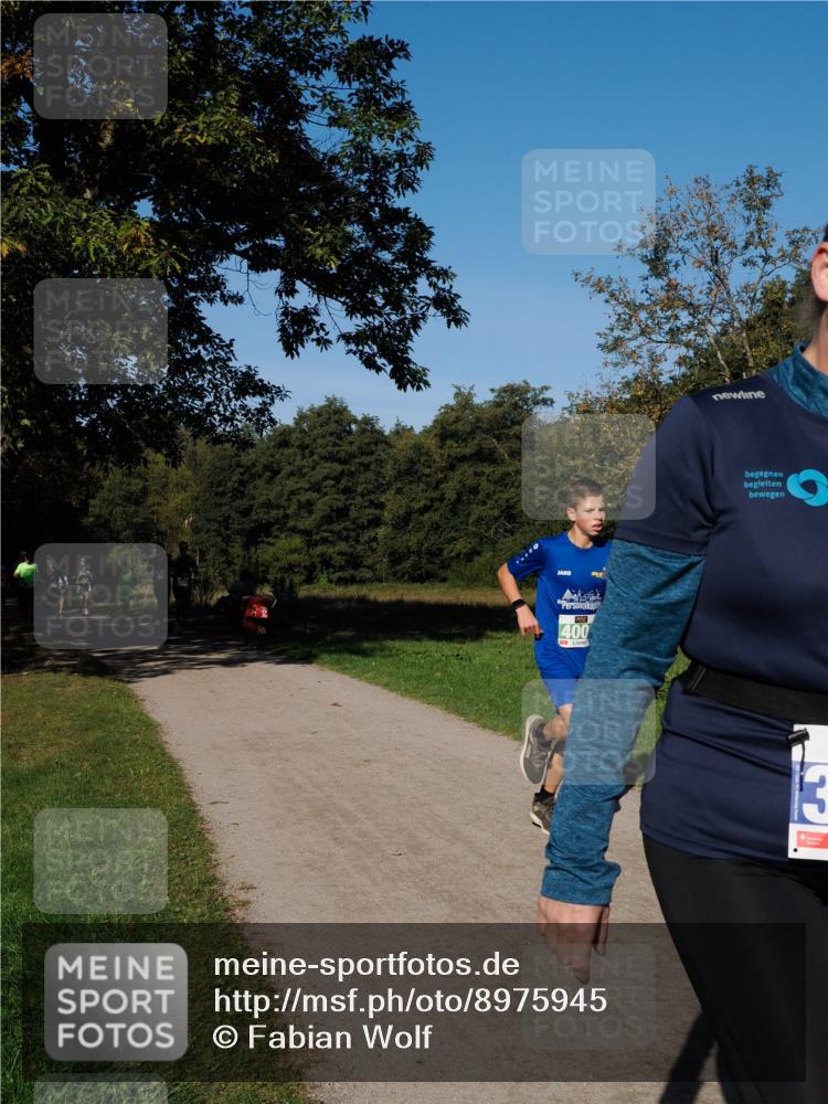 28.09.2025 - 33. Volkslauf durch das schöne Alstertal Fabian Wolf http://msf.ph/oto/8975945 28.09.2025 10:38:33 Laufen 400 meine-sportfotos.de