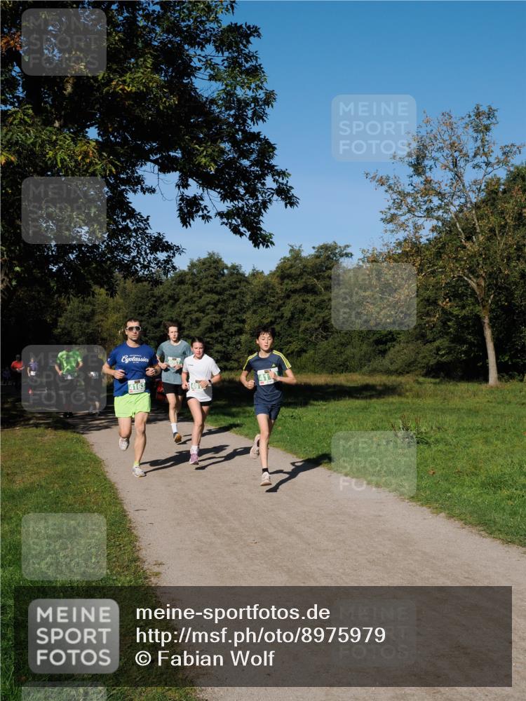 28.09.2025 - 33. Volkslauf durch das schöne Alstertal Fabian Wolf http://msf.ph/oto/8975979 28.09.2025 10:38:42 Laufen 4163 meine-sportfotos.de