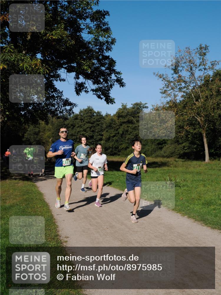 28.09.2025 - 33. Volkslauf durch das schöne Alstertal Fabian Wolf http://msf.ph/oto/8975985 28.09.2025 10:38:42 Laufen 4163 meine-sportfotos.de