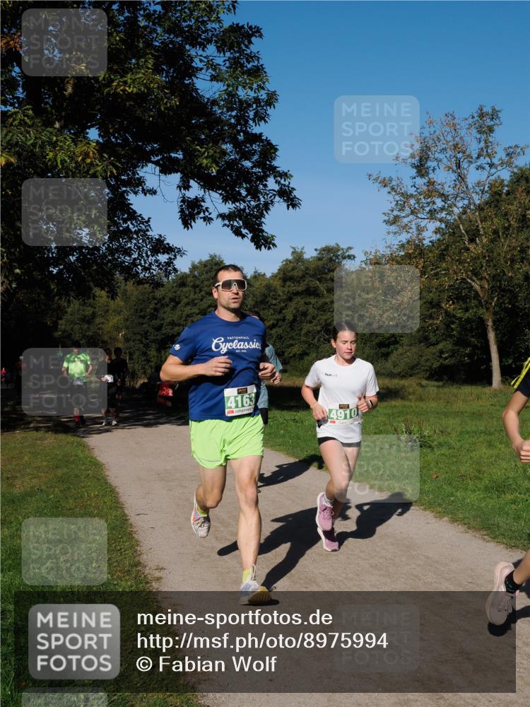28.09.2025 - 33. Volkslauf durch das schöne Alstertal Fabian Wolf http://msf.ph/oto/8975994 28.09.2025 10:38:43 Laufen 4163 meine-sportfotos.de
