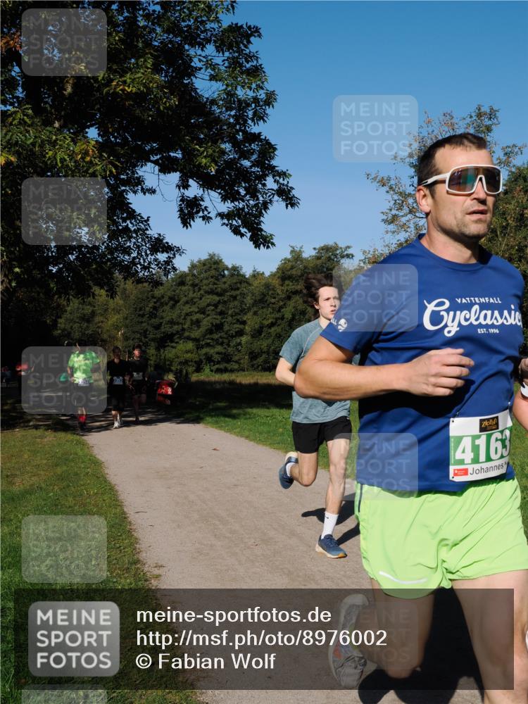 28.09.2025 - 33. Volkslauf durch das schöne Alstertal Fabian Wolf http://msf.ph/oto/8976002 28.09.2025 10:38:44 Laufen 4163 meine-sportfotos.de