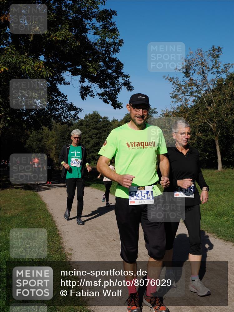 28.09.2025 - 33. Volkslauf durch das schöne Alstertal Fabian Wolf http://msf.ph/oto/8976029 28.09.2025 10:38:51 Laufen 3192, 1922, 3354 meine-sportfotos.de