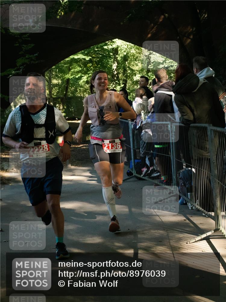 28.09.2025 - 33. Volkslauf durch das schöne Alstertal Fabian Wolf http://msf.ph/oto/8976039 28.09.2025 12:24:58 Laufen 2228, 2136, 00000 meine-sportfotos.de