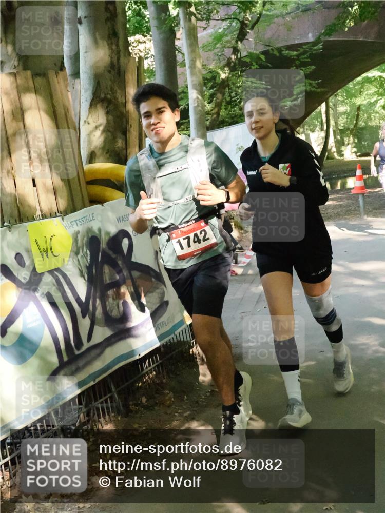 28.09.2025 - 33. Volkslauf durch das schöne Alstertal Fabian Wolf http://msf.ph/oto/8976082 28.09.2025 12:25:15 Laufen 1742 meine-sportfotos.de