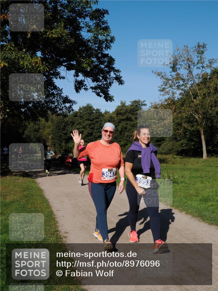 28.09.2025 - 33. Volkslauf durch das schöne Alstertal Fabian Wolf http://msf.ph/oto/8976096 28.09.2025 10:39:01 Laufen 3947, 3953 meine-sportfotos.de