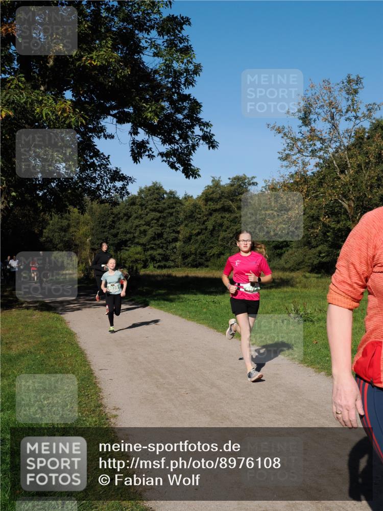 28.09.2025 - 33. Volkslauf durch das schöne Alstertal Fabian Wolf http://msf.ph/oto/8976108 28.09.2025 10:39:02 Laufen 4039 meine-sportfotos.de