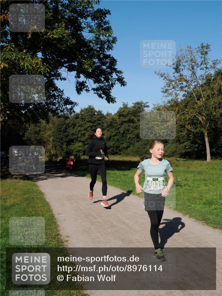 28.09.2025 - 33. Volkslauf durch das schöne Alstertal Fabian Wolf http://msf.ph/oto/8976114 28.09.2025 10:39:04 Laufen 4039 meine-sportfotos.de