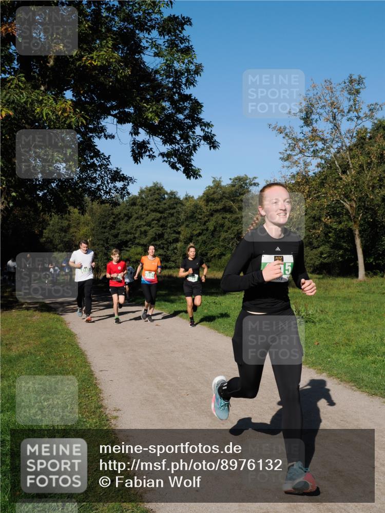 28.09.2025 - 33. Volkslauf durch das schöne Alstertal Fabian Wolf http://msf.ph/oto/8976132 28.09.2025 10:39:09 Laufen  meine-sportfotos.de