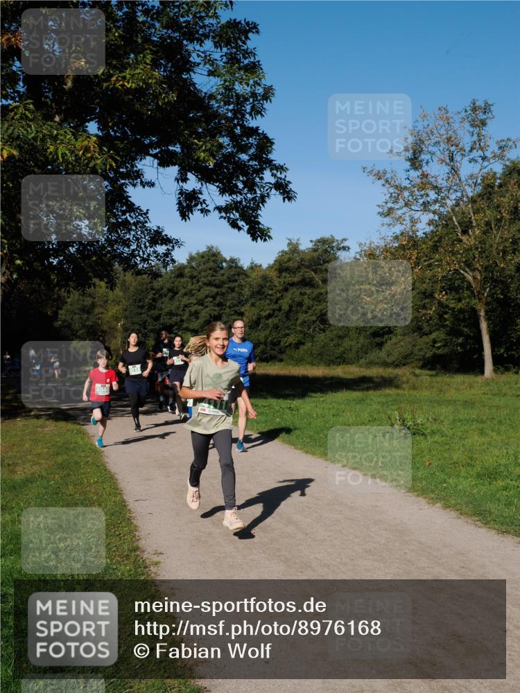 28.09.2025 - 33. Volkslauf durch das schöne Alstertal Fabian Wolf http://msf.ph/oto/8976168 28.09.2025 10:39:15 Laufen  meine-sportfotos.de
