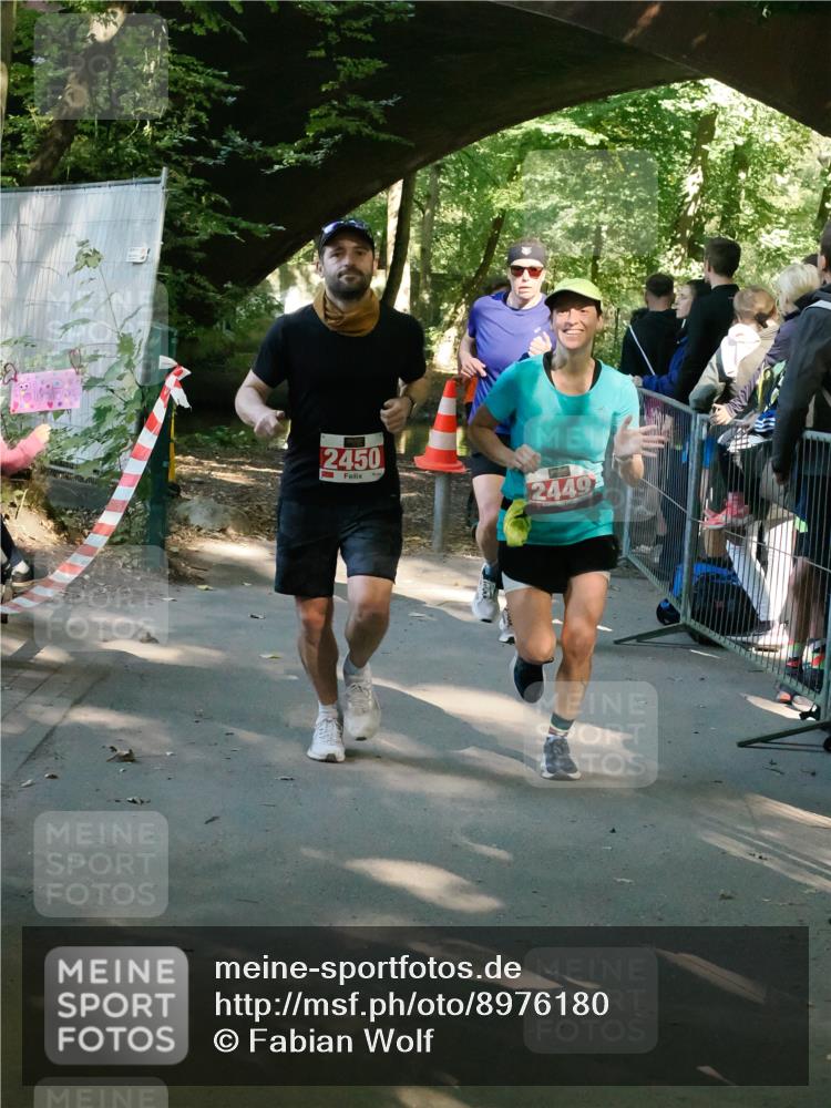 28.09.2025 - 33. Volkslauf durch das schöne Alstertal Fabian Wolf http://msf.ph/oto/8976180 28.09.2025 12:26:04 Laufen 2450, 2449 meine-sportfotos.de