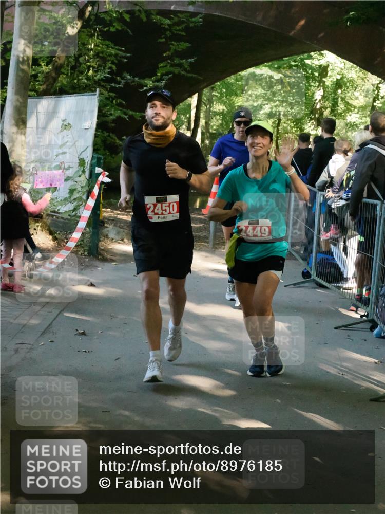 28.09.2025 - 33. Volkslauf durch das schöne Alstertal Fabian Wolf http://msf.ph/oto/8976185 28.09.2025 12:26:04 Laufen 2450, 2449 meine-sportfotos.de