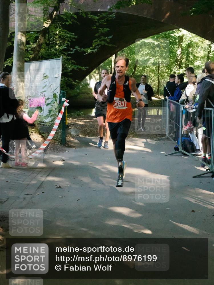 28.09.2025 - 33. Volkslauf durch das schöne Alstertal Fabian Wolf http://msf.ph/oto/8976199 28.09.2025 12:26:07 Laufen  meine-sportfotos.de