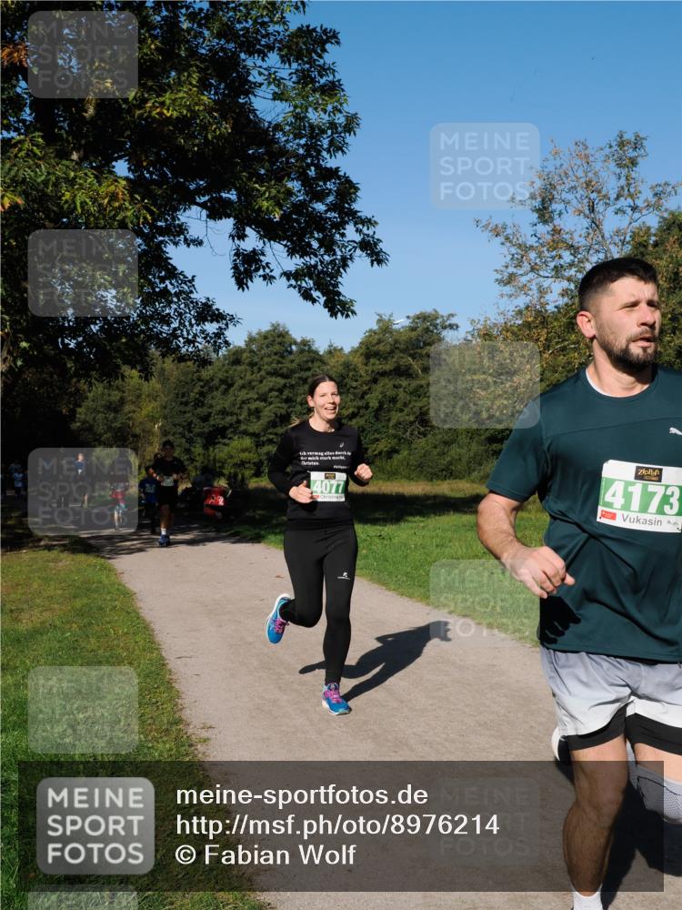 28.09.2025 - 33. Volkslauf durch das schöne Alstertal Fabian Wolf http://msf.ph/oto/8976214 28.09.2025 10:39:19 Laufen 4077, 4173 meine-sportfotos.de