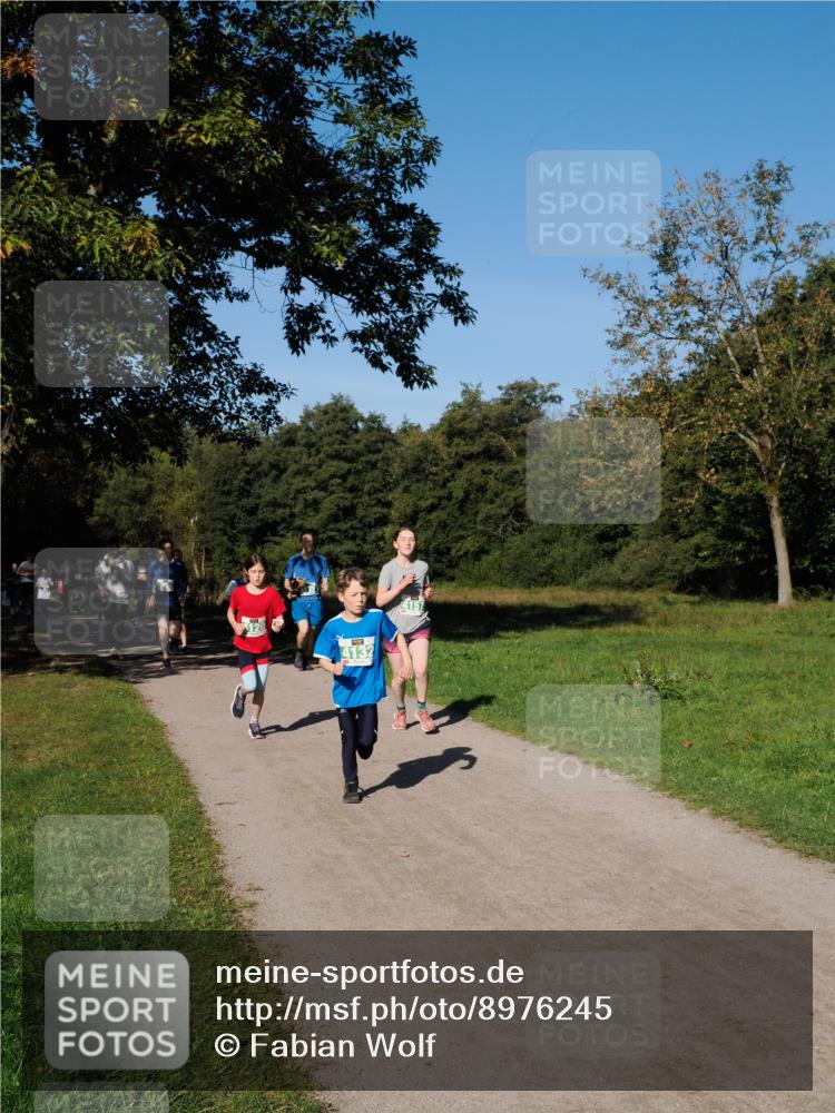 28.09.2025 - 33. Volkslauf durch das schöne Alstertal Fabian Wolf http://msf.ph/oto/8976245 28.09.2025 10:39:23 Laufen 120, 4132 meine-sportfotos.de
