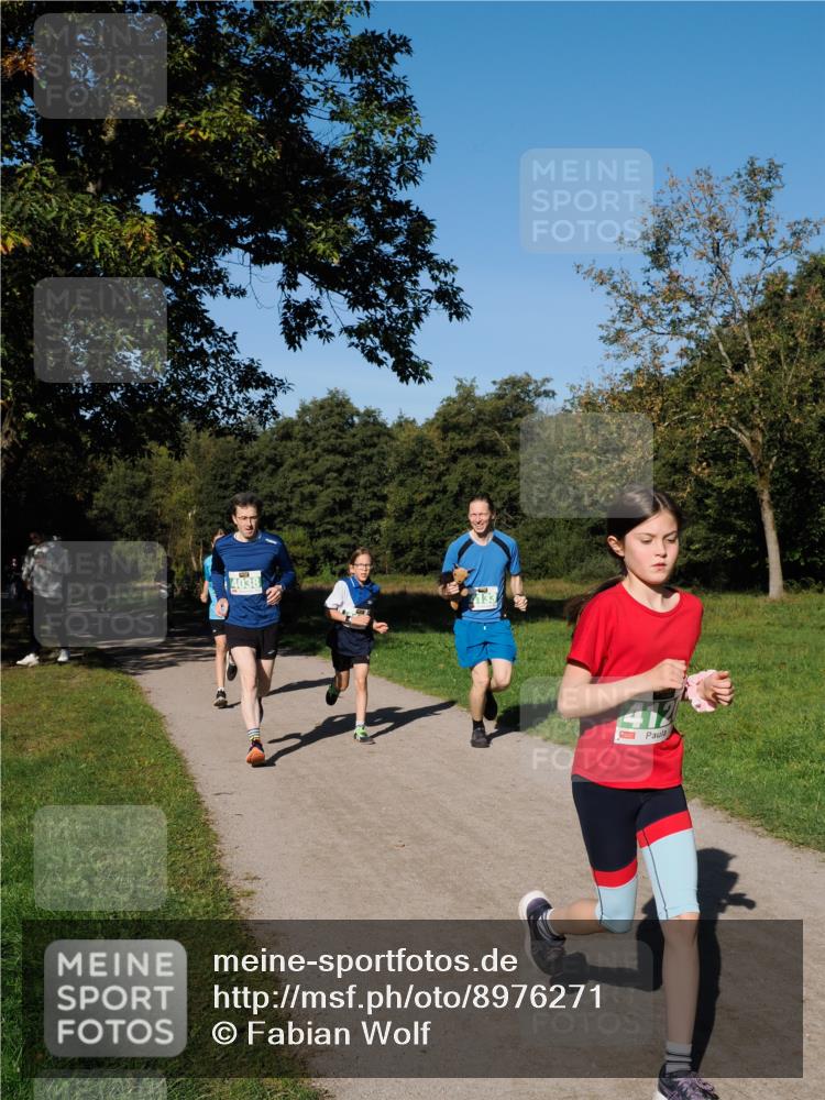 28.09.2025 - 33. Volkslauf durch das schöne Alstertal Fabian Wolf http://msf.ph/oto/8976271 28.09.2025 10:39:26 Laufen 4038 meine-sportfotos.de