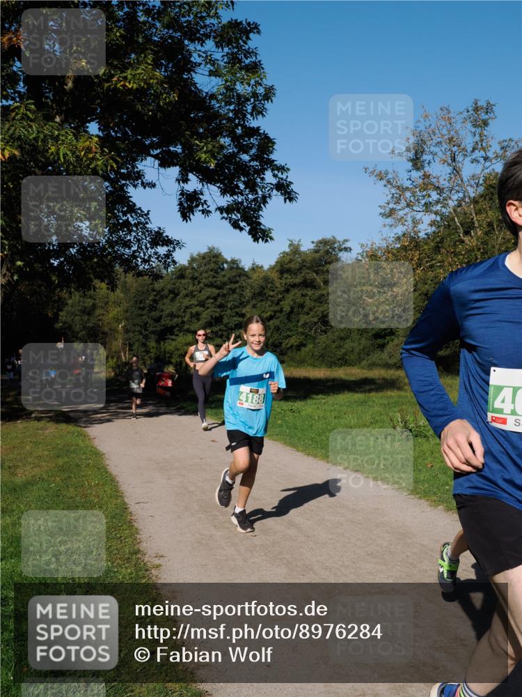 28.09.2025 - 33. Volkslauf durch das schöne Alstertal Fabian Wolf http://msf.ph/oto/8976284 28.09.2025 10:39:28 Laufen 4188, 140 meine-sportfotos.de