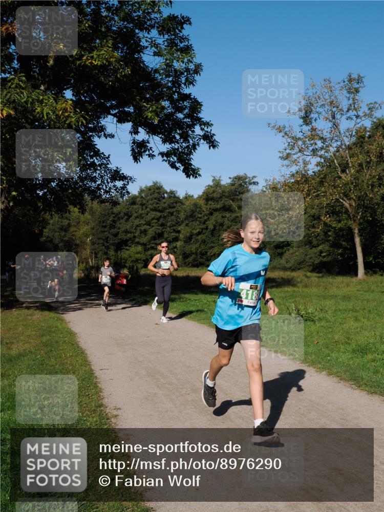 28.09.2025 - 33. Volkslauf durch das schöne Alstertal Fabian Wolf http://msf.ph/oto/8976290 28.09.2025 10:39:28 Laufen 4188 meine-sportfotos.de