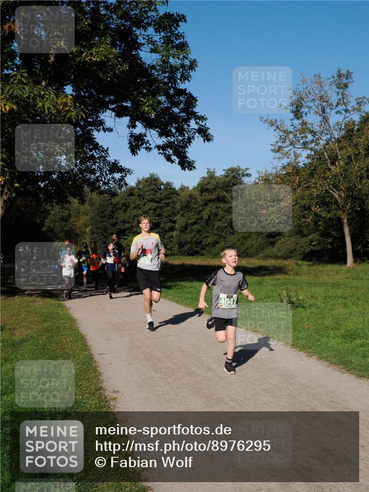 28.09.2025 - 33. Volkslauf durch das schöne Alstertal Fabian Wolf http://msf.ph/oto/8976295 28.09.2025 10:39:32 Laufen  meine-sportfotos.de