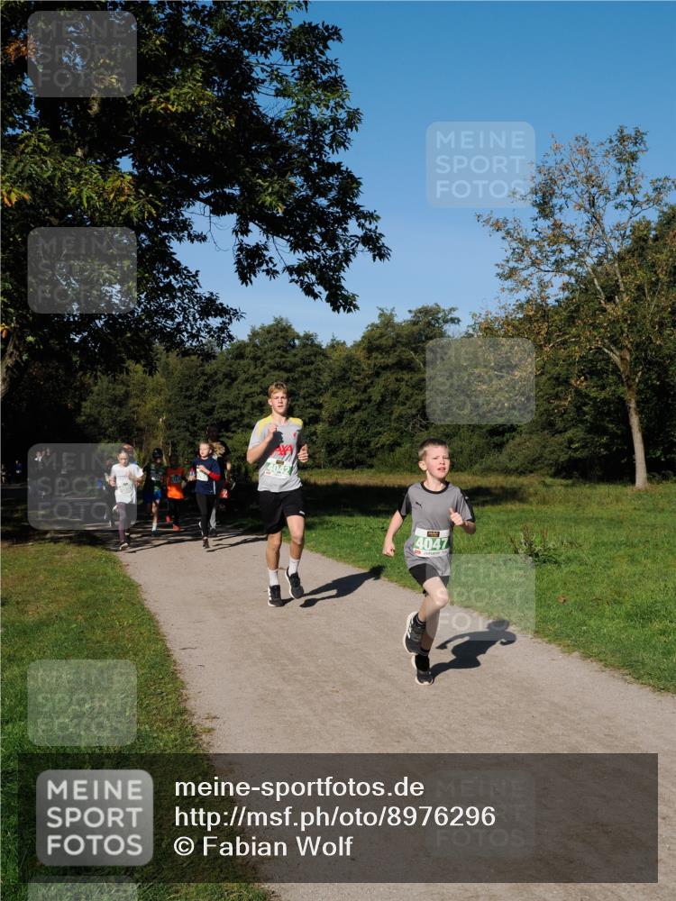 28.09.2025 - 33. Volkslauf durch das schöne Alstertal Fabian Wolf http://msf.ph/oto/8976296 28.09.2025 10:39:32 Laufen 4047 meine-sportfotos.de