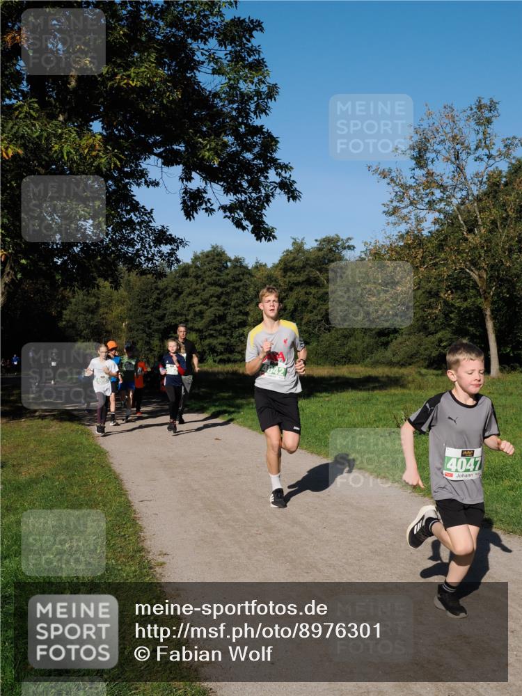 28.09.2025 - 33. Volkslauf durch das schöne Alstertal Fabian Wolf http://msf.ph/oto/8976301 28.09.2025 10:39:32 Laufen 4047 meine-sportfotos.de