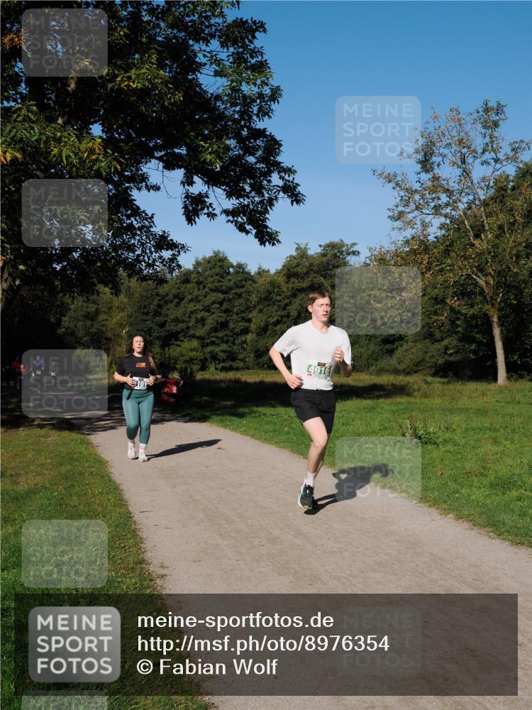 28.09.2025 - 33. Volkslauf durch das schöne Alstertal Fabian Wolf http://msf.ph/oto/8976354 28.09.2025 10:39:44 Laufen 9167 meine-sportfotos.de