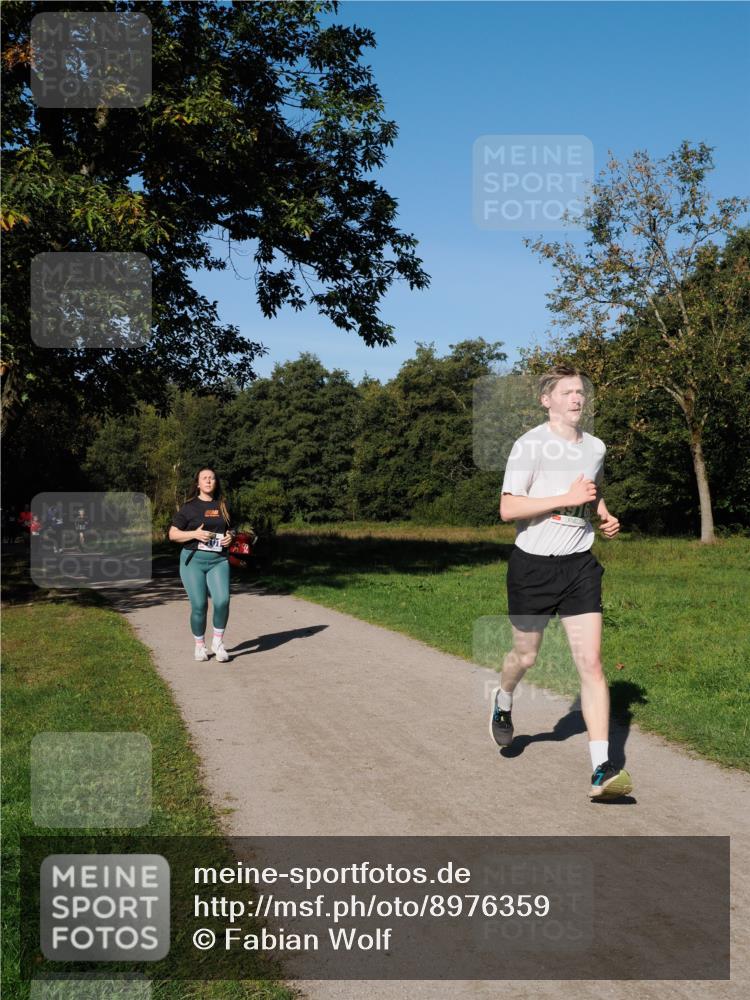 28.09.2025 - 33. Volkslauf durch das schöne Alstertal Fabian Wolf http://msf.ph/oto/8976359 28.09.2025 10:39:44 Laufen  meine-sportfotos.de