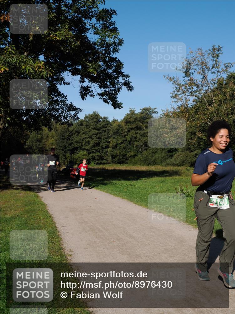 28.09.2025 - 33. Volkslauf durch das schöne Alstertal Fabian Wolf http://msf.ph/oto/8976430 28.09.2025 10:39:58 Laufen 4160, 4140 meine-sportfotos.de