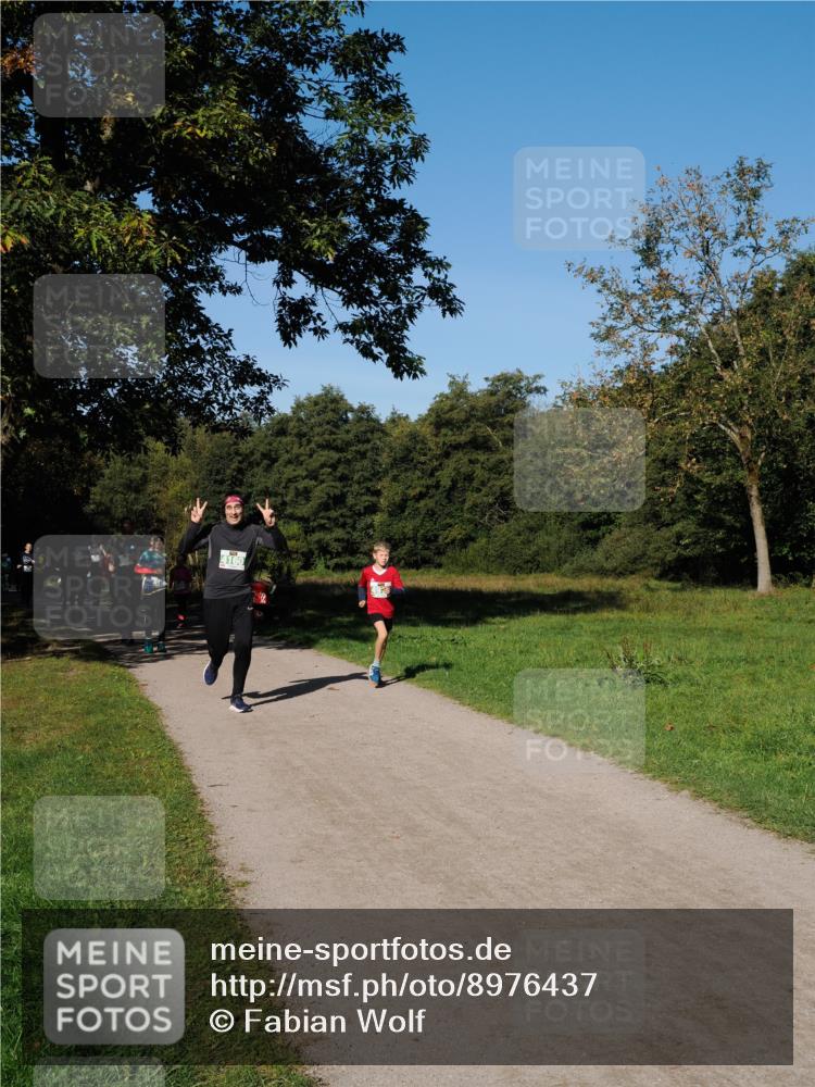 28.09.2025 - 33. Volkslauf durch das schöne Alstertal Fabian Wolf http://msf.ph/oto/8976437 28.09.2025 10:39:59 Laufen 4160 meine-sportfotos.de