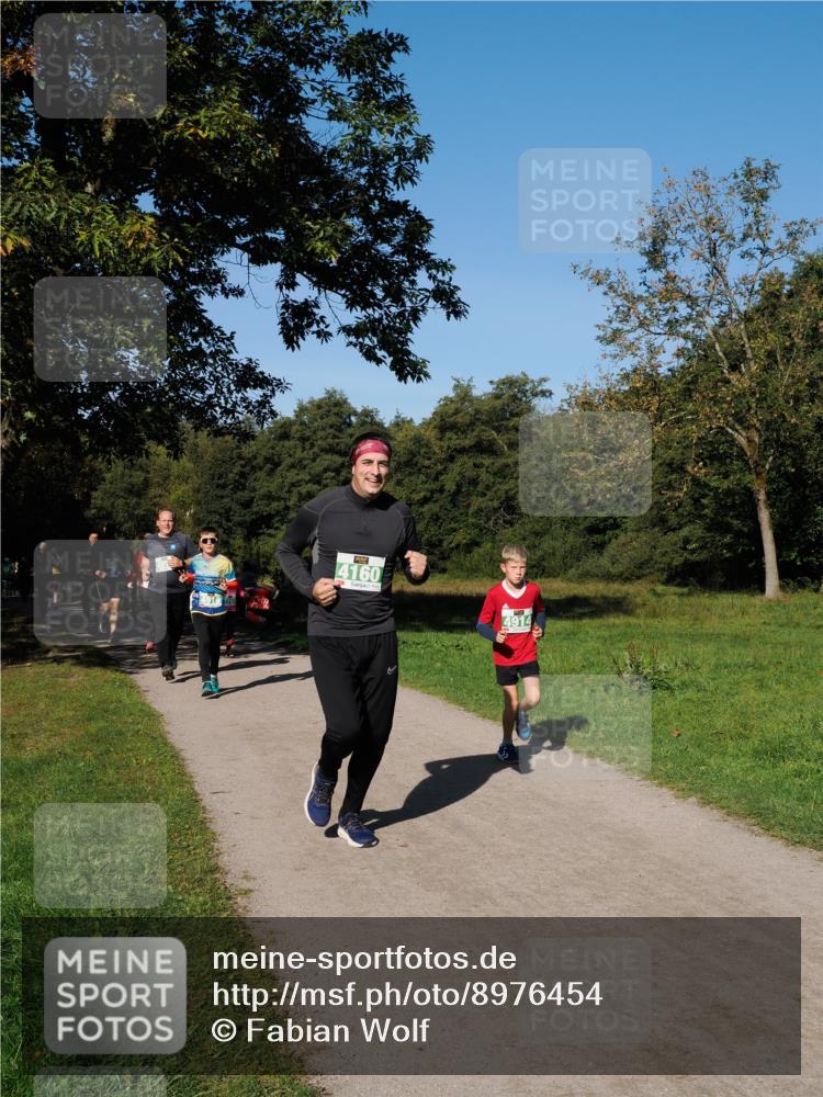 28.09.2025 - 33. Volkslauf durch das schöne Alstertal Fabian Wolf http://msf.ph/oto/8976454 28.09.2025 10:40:01 Laufen 4160, 4914 meine-sportfotos.de