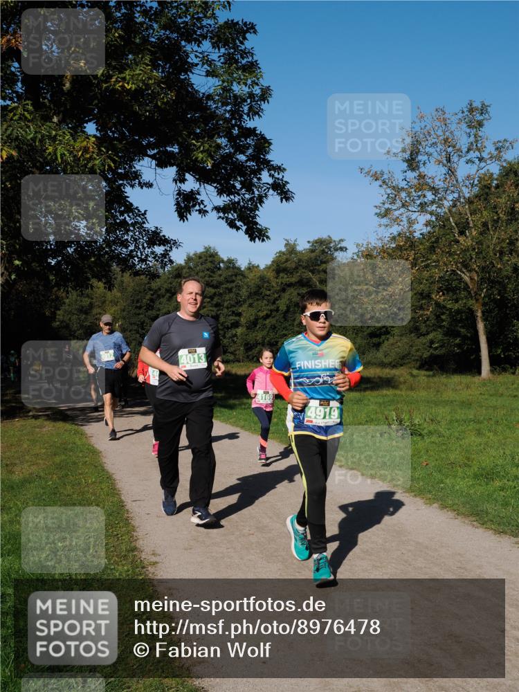 28.09.2025 - 33. Volkslauf durch das schöne Alstertal Fabian Wolf http://msf.ph/oto/8976478 28.09.2025 10:40:04 Laufen 4012, 4013, 4169, 4919 meine-sportfotos.de