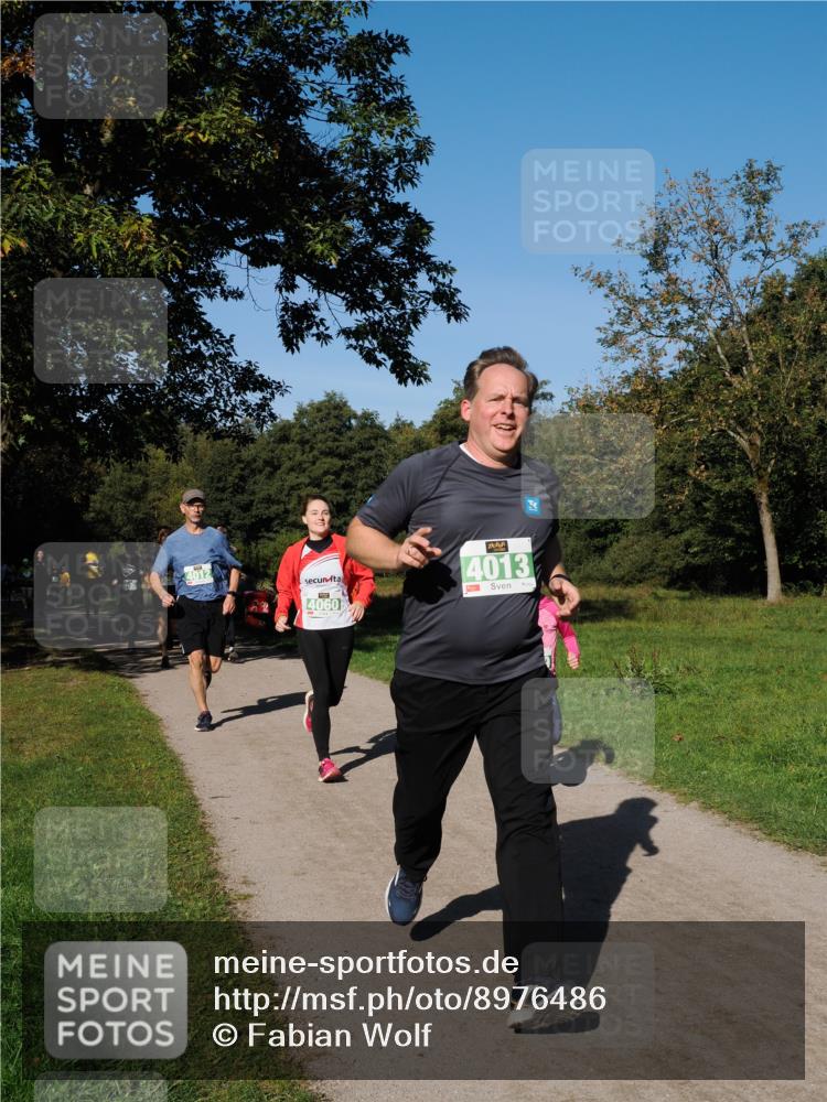 28.09.2025 - 33. Volkslauf durch das schöne Alstertal Fabian Wolf http://msf.ph/oto/8976486 28.09.2025 10:40:05 Laufen 4012, 4060, 4013 meine-sportfotos.de