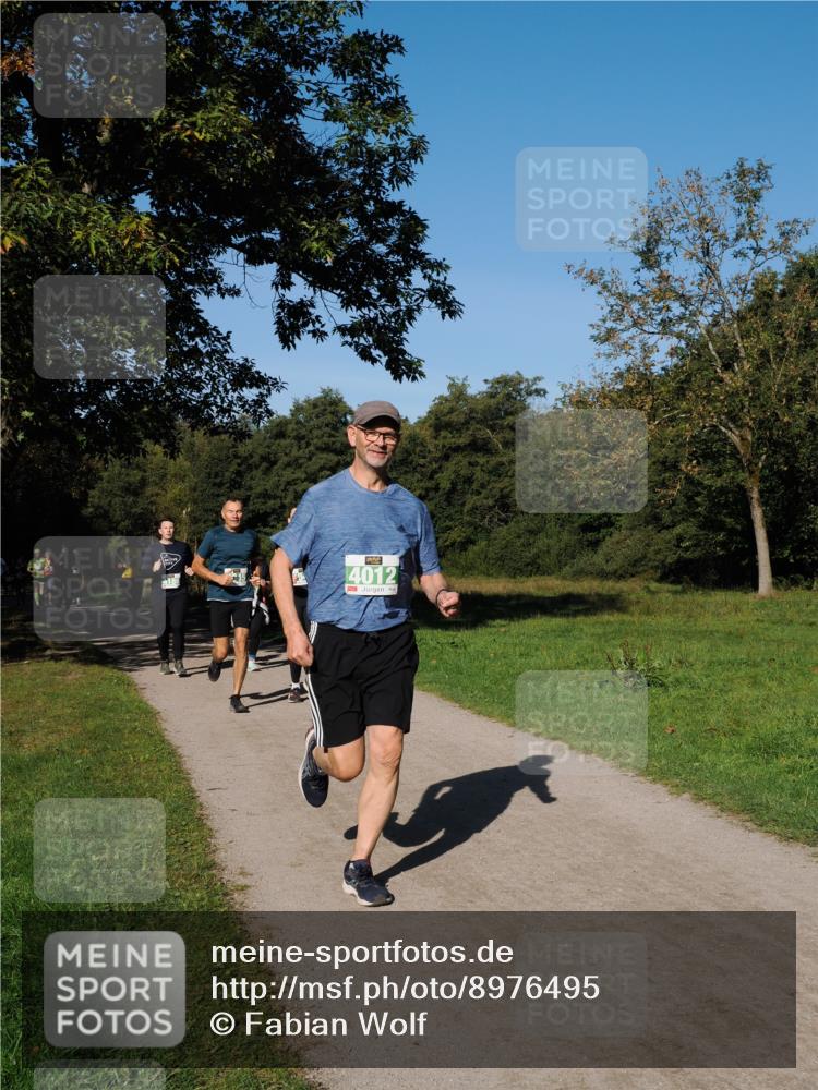 28.09.2025 - 33. Volkslauf durch das schöne Alstertal Fabian Wolf http://msf.ph/oto/8976495 28.09.2025 10:40:07 Laufen 4012 meine-sportfotos.de