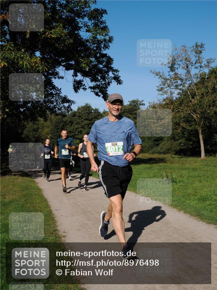 28.09.2025 - 33. Volkslauf durch das schöne Alstertal Fabian Wolf http://msf.ph/oto/8976498 28.09.2025 10:40:07 Laufen 4186, 4045, 4012 meine-sportfotos.de