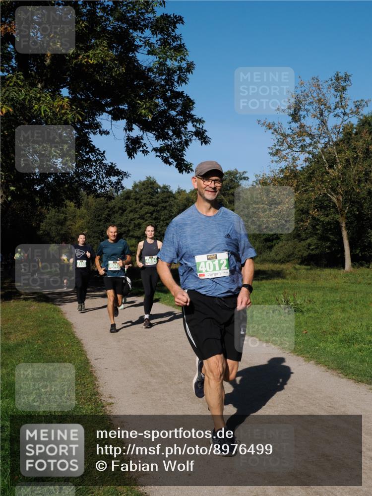 28.09.2025 - 33. Volkslauf durch das schöne Alstertal Fabian Wolf http://msf.ph/oto/8976499 28.09.2025 10:40:07 Laufen 4186, 4045, 4044, 4012 meine-sportfotos.de