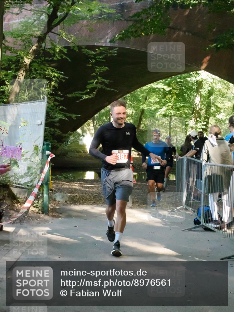 28.09.2025 - 33. Volkslauf durch das schöne Alstertal Fabian Wolf http://msf.ph/oto/8976561 28.09.2025 12:29:14 Laufen 387 meine-sportfotos.de