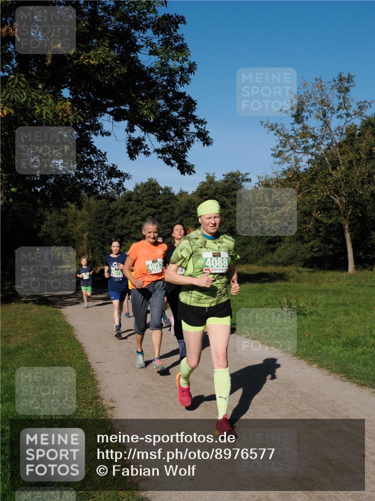 28.09.2025 - 33. Volkslauf durch das schöne Alstertal Fabian Wolf http://msf.ph/oto/8976577 28.09.2025 10:40:18 Laufen 4032, 4088 meine-sportfotos.de