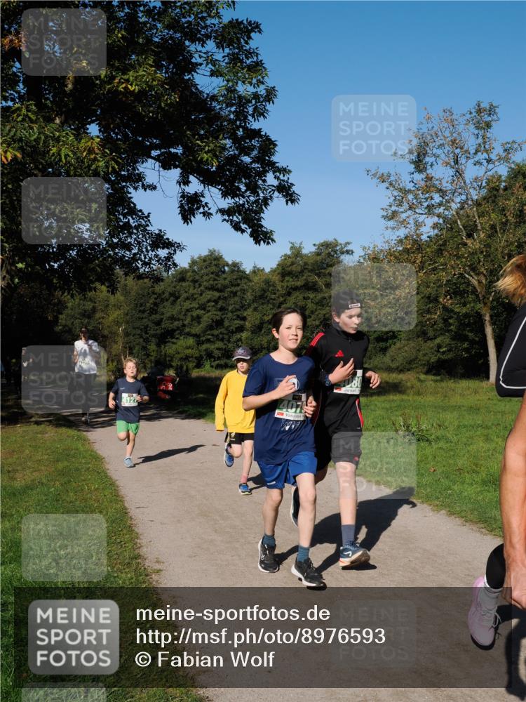 28.09.2025 - 33. Volkslauf durch das schöne Alstertal Fabian Wolf http://msf.ph/oto/8976593 28.09.2025 10:40:20 Laufen 4127, 407 meine-sportfotos.de