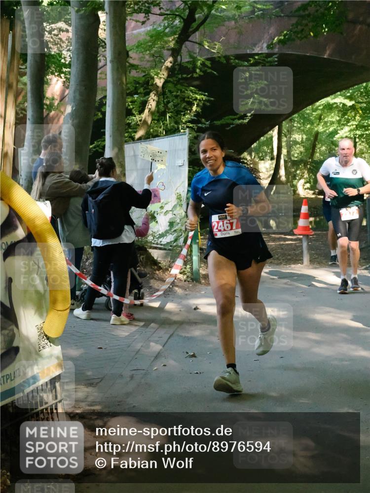 28.09.2025 - 33. Volkslauf durch das schöne Alstertal Fabian Wolf http://msf.ph/oto/8976594 28.09.2025 12:29:53 Laufen 2467, 1 meine-sportfotos.de