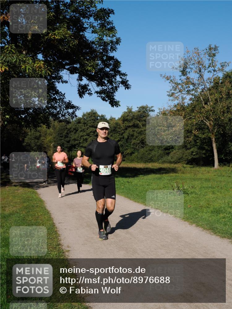 28.09.2025 - 33. Volkslauf durch das schöne Alstertal Fabian Wolf http://msf.ph/oto/8976688 28.09.2025 10:40:31 Laufen 4048 meine-sportfotos.de