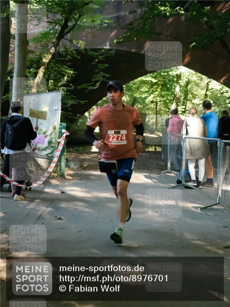 28.09.2025 - 33. Volkslauf durch das schöne Alstertal Fabian Wolf http://msf.ph/oto/8976701 28.09.2025 12:30:55 Laufen 2274, 2 meine-sportfotos.de