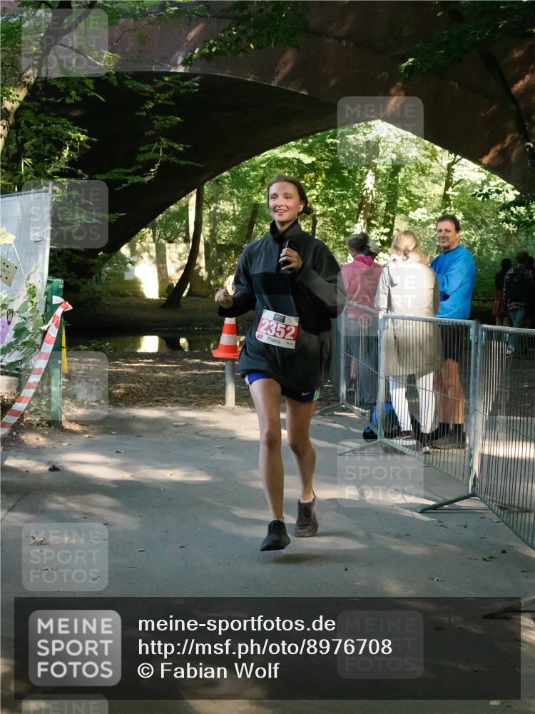 28.09.2025 - 33. Volkslauf durch das schöne Alstertal Fabian Wolf http://msf.ph/oto/8976708 28.09.2025 12:31:01 Laufen 2352 meine-sportfotos.de